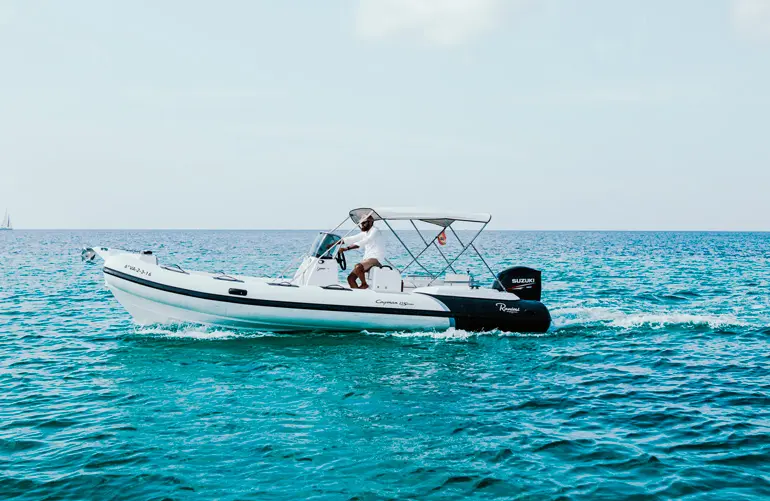 Semirrígida Ranyeri Cayman 2