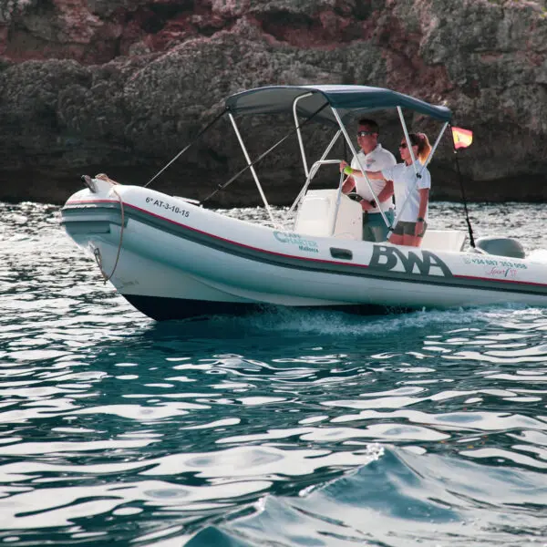 semirrígida-alquiler-cala-figuera-mallorca